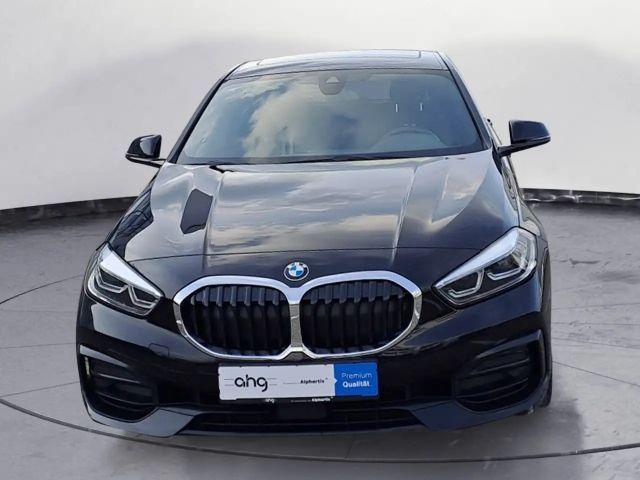 BMW 118 118d Sedan Sport Line