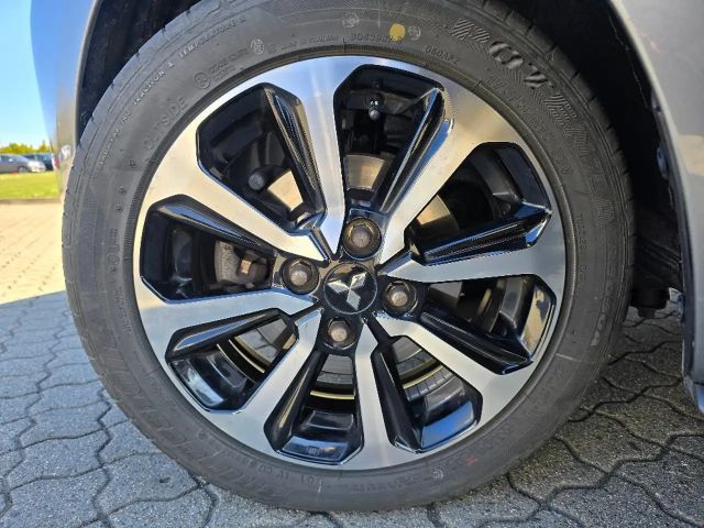 Mitsubishi Space Star CVT ClearTec MIVEC Star