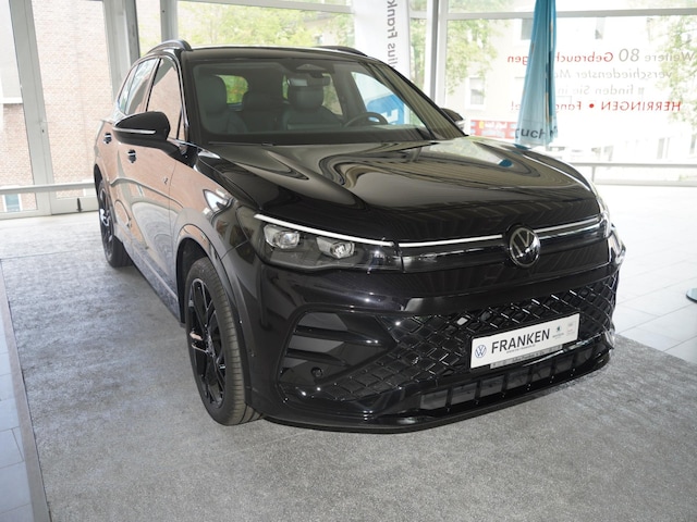 Volkswagen Tiguan R-Line Style