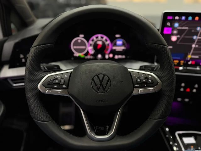 Volkswagen Golf 1.5 TSI R-Line