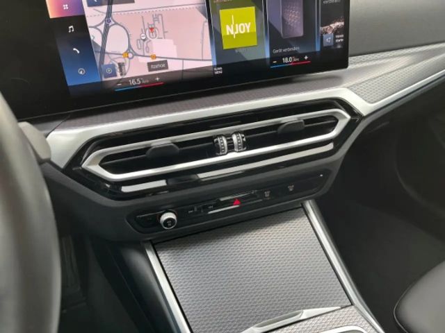 BMW 330 330i M-Sport Sedan xDrive