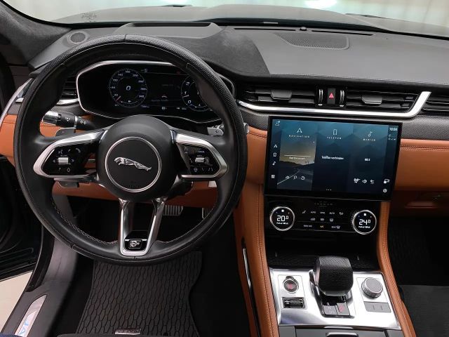 Jaguar F-Pace AWD SVR