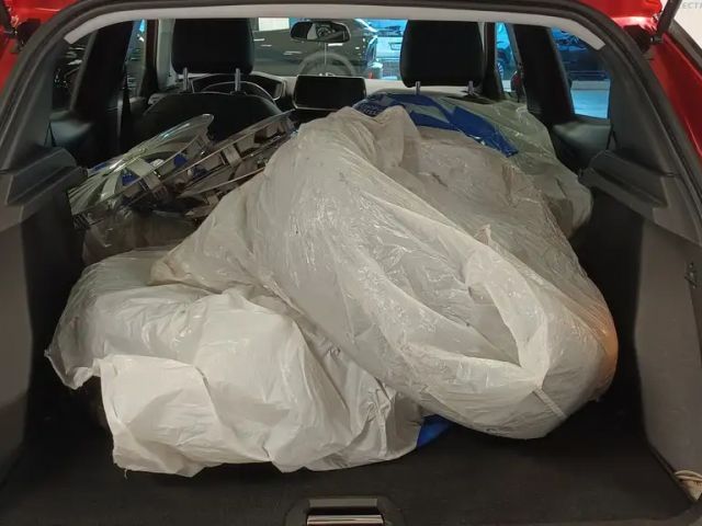 Peugeot E-2008 Allure Pack