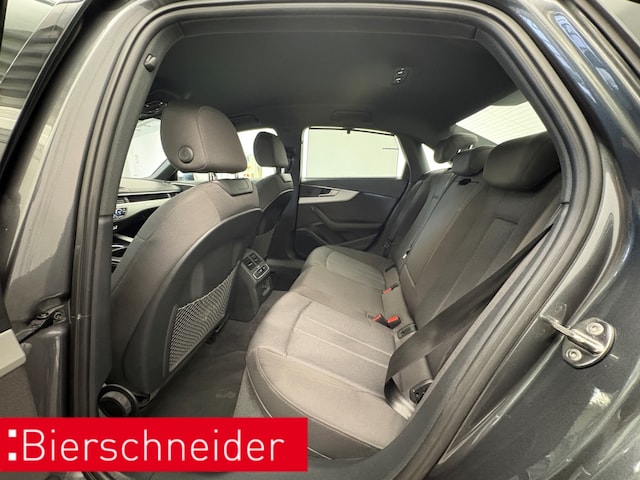 Audi A4 40 TDI Quattro S-Line S-Tronic Sedan