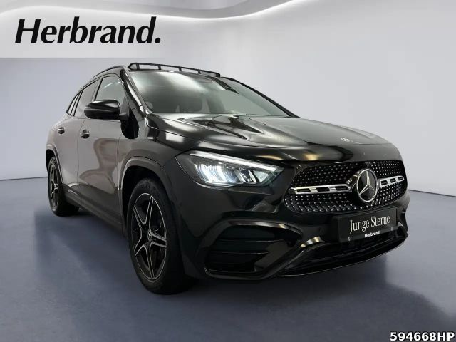 Mercedes-Benz GLA 180 AMG Line