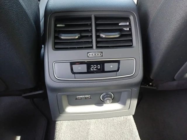 Audi A4 40 TDI Avant Quattro S-Line S-Tronic