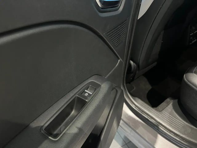 Renault Captur TCe 140 Techno