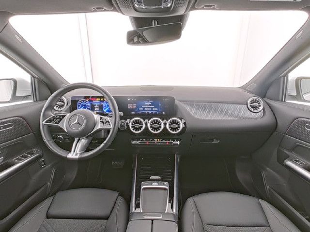 Mercedes-Benz EQA 300 4MATIC