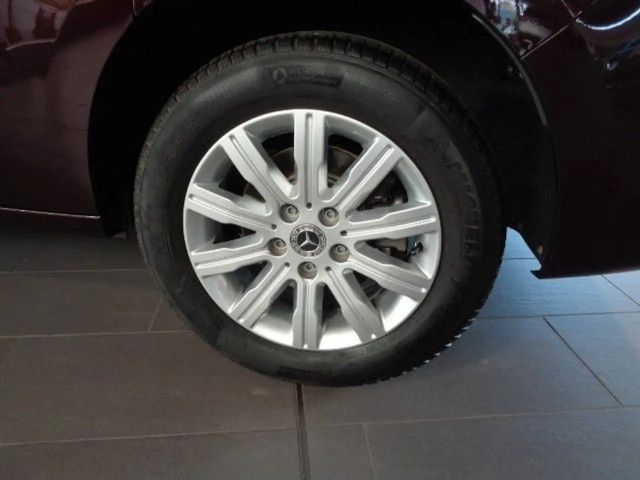 Mercedes-Benz T 180 T 180 KAMERA,LED,AHK,SPUR,NP:44.652,-EURO