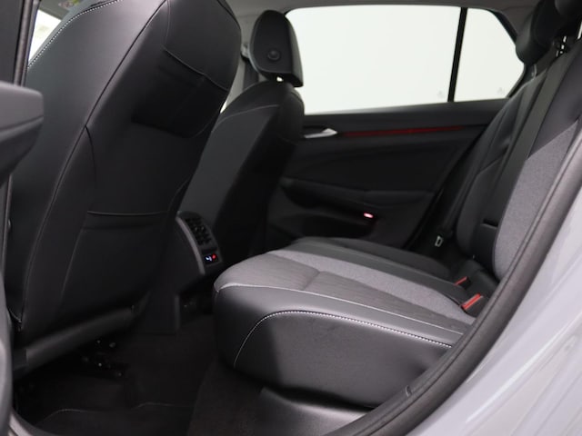 Volkswagen Golf 1.5 eTSI DSG Golf VIII