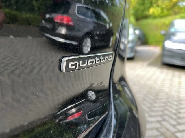 Audi Q4 e-tron Quattro