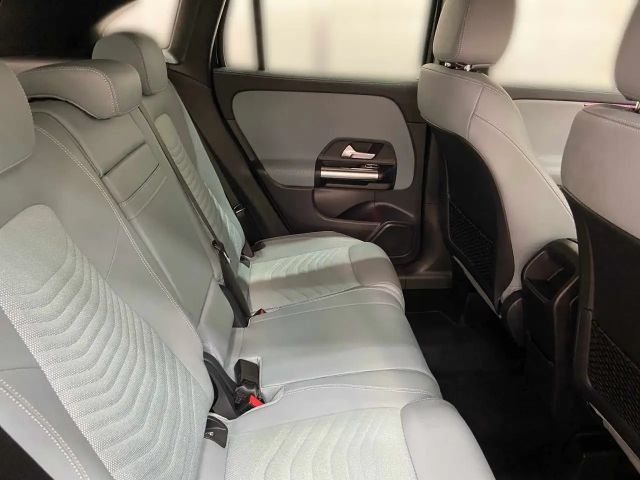 Mercedes-Benz GLA 200 Progressive