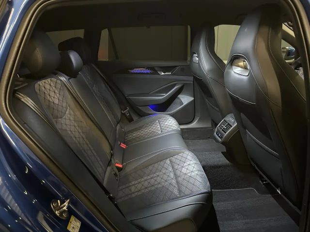 Volkswagen Passat 4Motion R-Line Variant