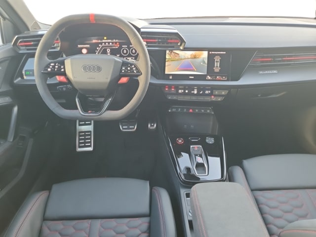 Audi RS3 Quattro S-Tronic Sedan