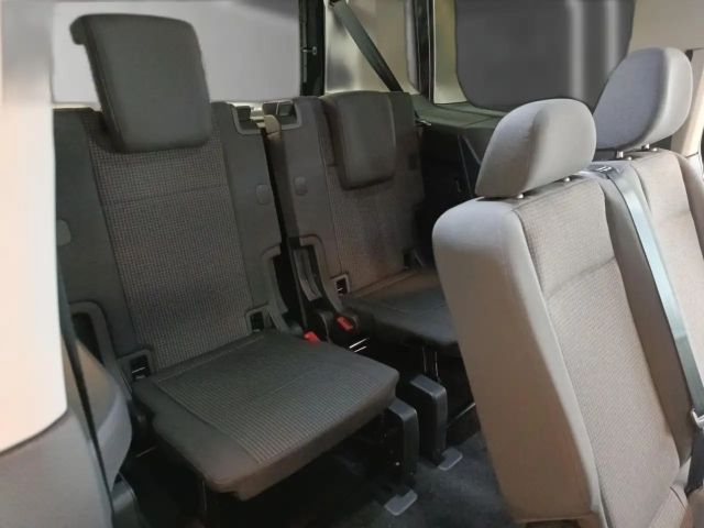 Volkswagen Caddy 1.5 TSI Combi DSG