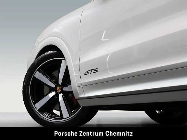 Porsche Cayenne 4 Coupé GTS