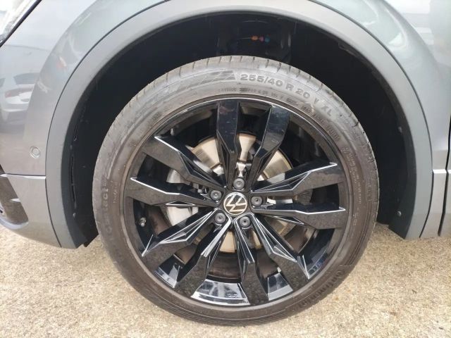 Volkswagen Tiguan Allspace DSG IQ.Drive R-Line