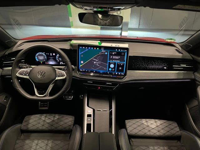 Volkswagen Passat R-Line Style Variant