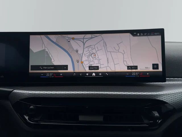 BMW 320 320i M-Sport Sedan