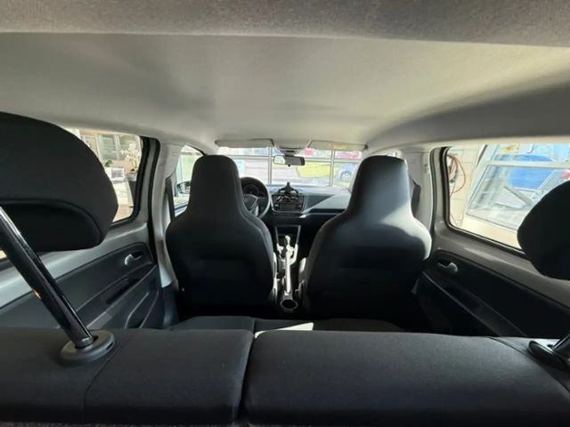 Volkswagen up! 1,0 KLIMA RADIO ZV