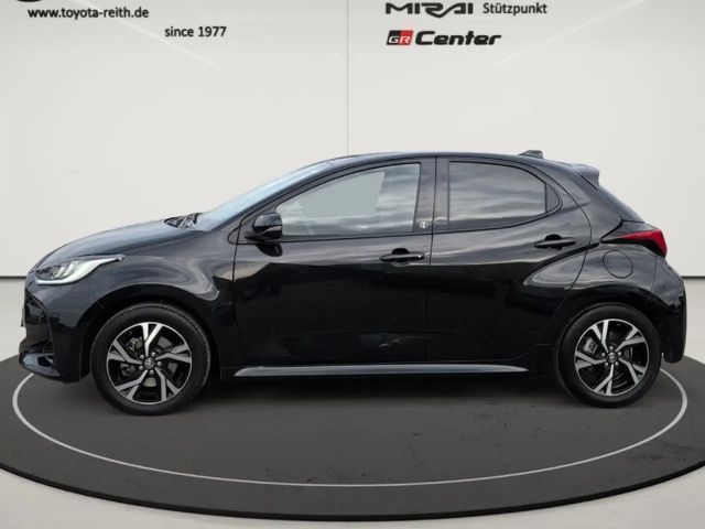 Toyota Yaris Hatchback Hybride Team D