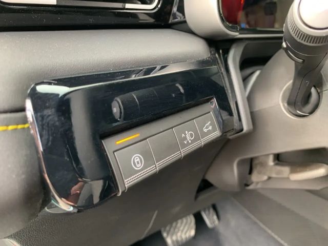 Renault 4 Comfort Iconic