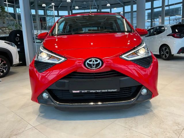 Toyota Aygo 1.0 VVT-i X-sky