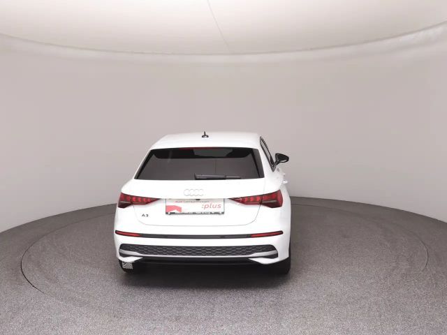 Audi A3 30 TFSI Sedan