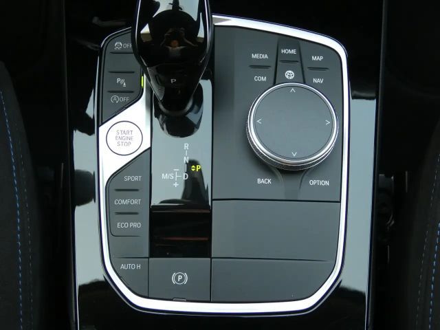 BMW 118 118d M-Sport Sedan