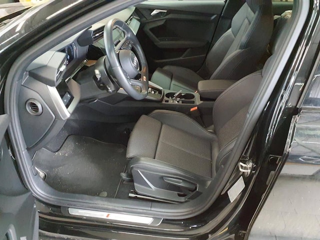 Audi A3 35 TFSI S-Line S-Tronic Sedan