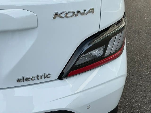 Hyundai Kona 64 kWh Electric
