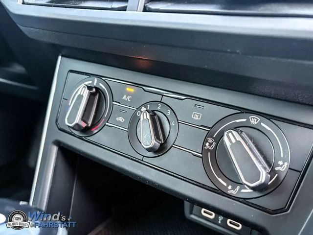 Volkswagen Polo DSG Life