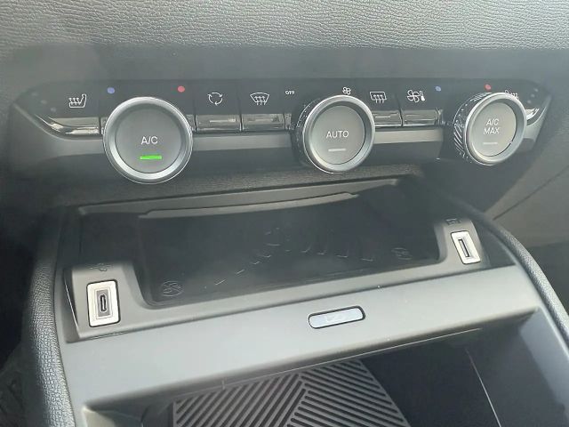 Citroën C4 Hybrid Max