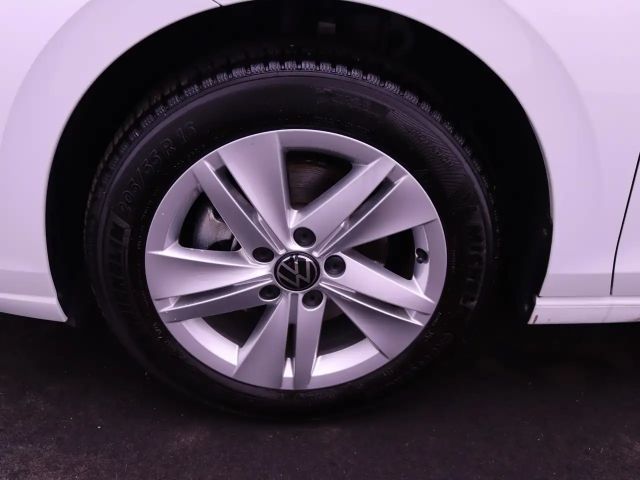 Volkswagen Golf 1.5 TSI Golf VIII Life