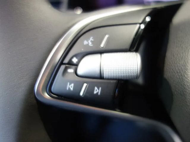 Skoda Kamiq Essence TSI