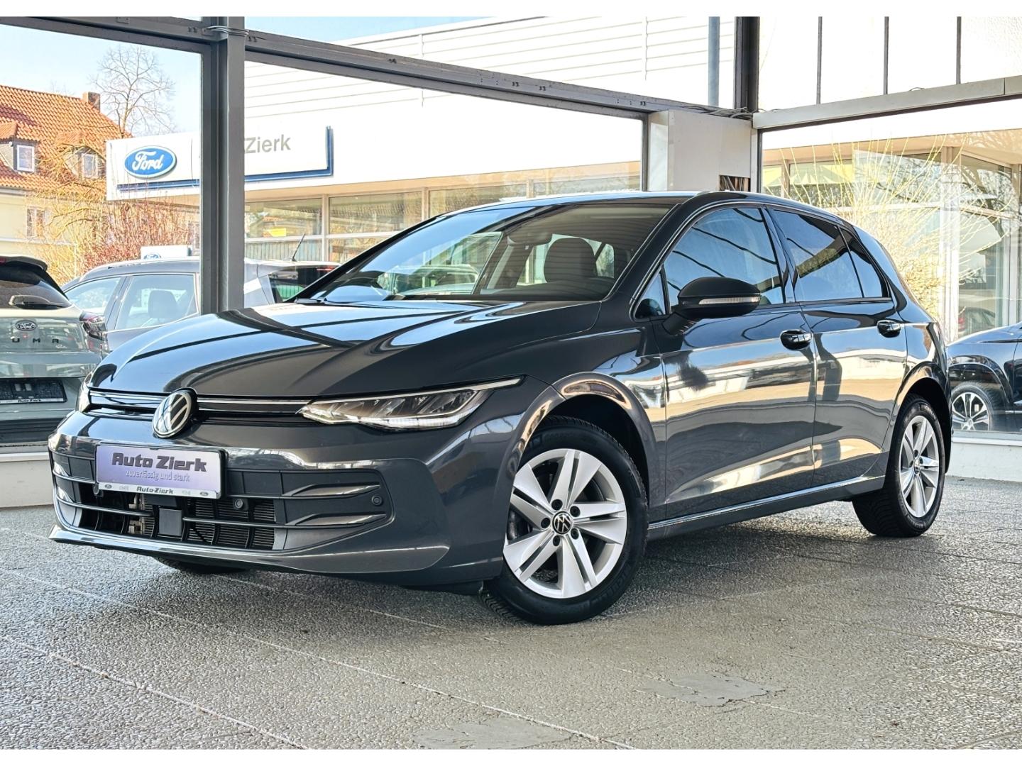 Volkswagen Golf 1.5 TSI Golf VIII Life