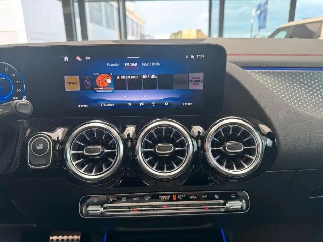 Mercedes-Benz EQA 300 4MATIC AMG Line