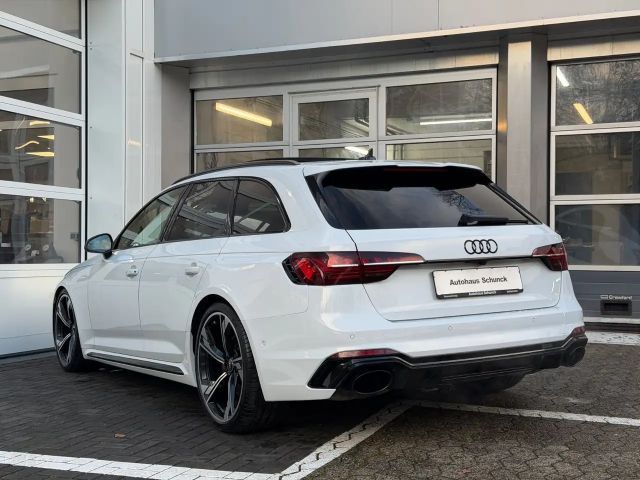 Audi RS4 Quattro