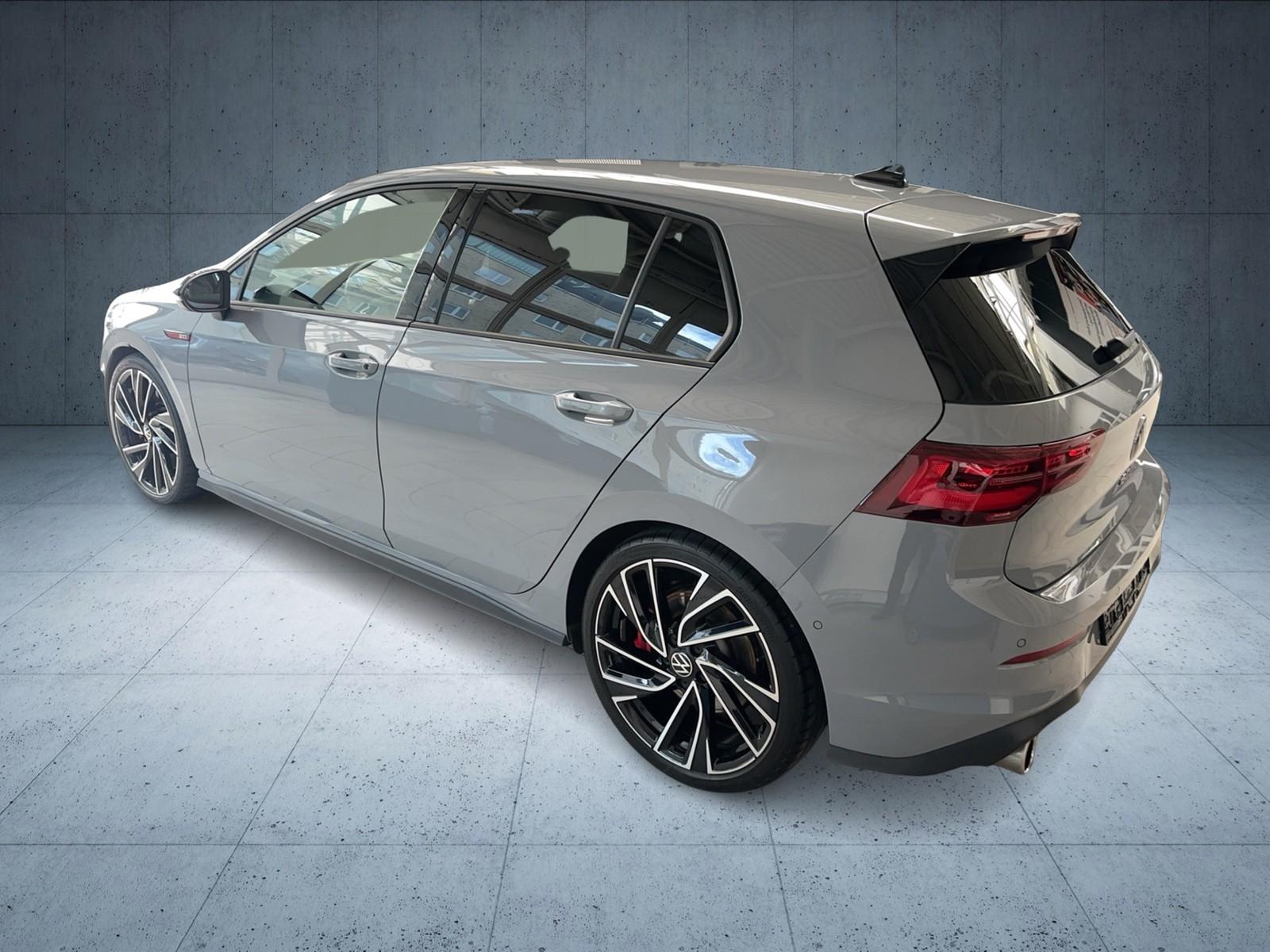 Volkswagen Golf 2.0 TSI DSG GTI Style