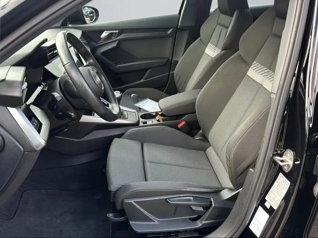 Audi A3 30 TDI Sedan