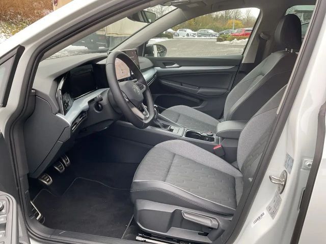 Volkswagen Golf 1.5 TSI Golf VIII