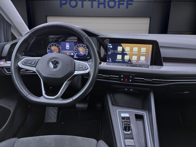 Volkswagen Golf 1.5 eTSI DSG Style Variant