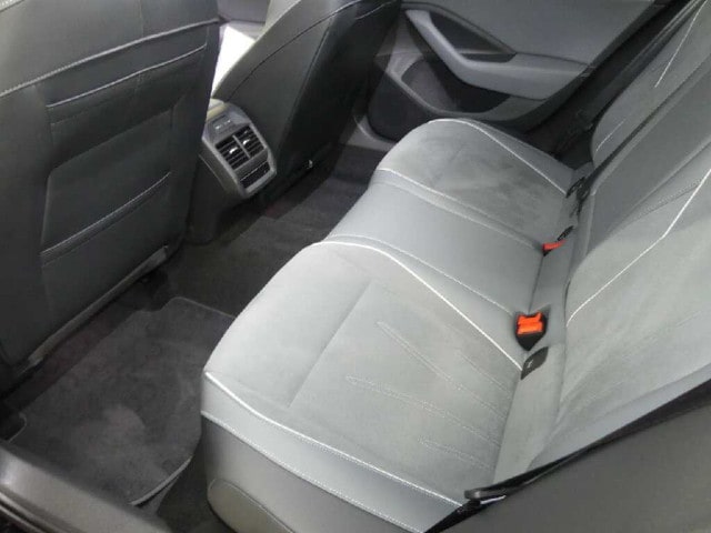 Volkswagen Passat 1.5 TSI Business Variant