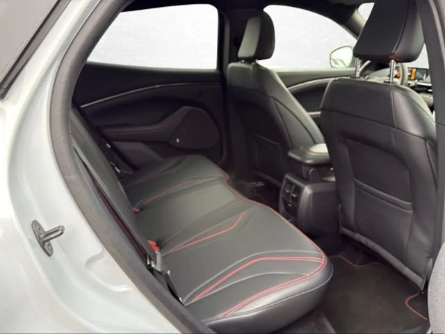 Ford Mustang Mach-E AWD Extended range