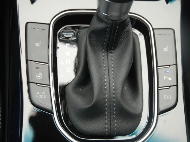 Hyundai i30 Advantage Hybrid T-GDi