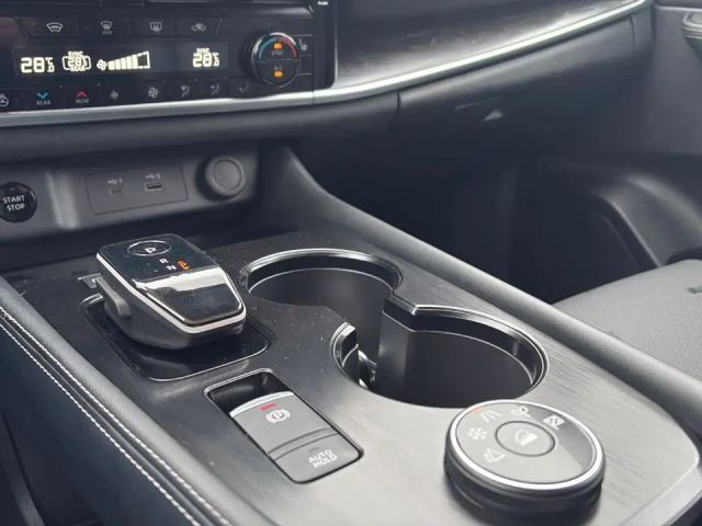 Nissan X-trail AWD Tekna