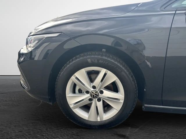 Volkswagen Golf 1.5 eTSI DSG Life