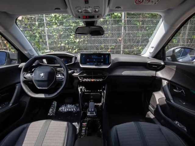 Peugeot 2008 Allure Pack EAT8