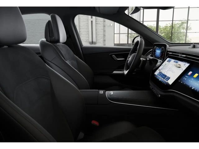 Mercedes-Benz E 220 AMG Line E 220 d Sedan