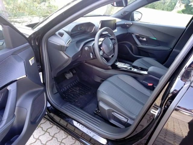 Peugeot E-2008 Allure Pack